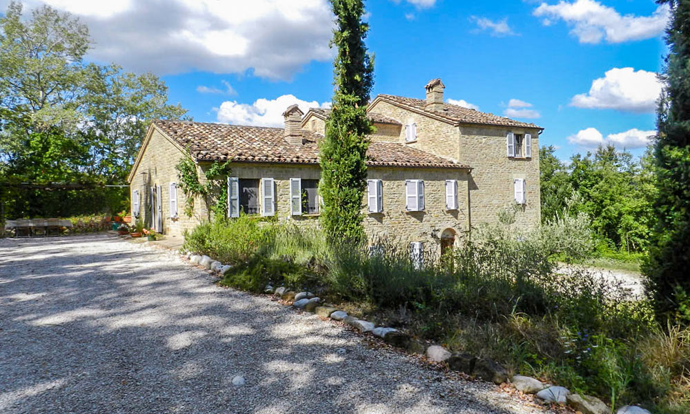 Farmhouse Monte San Martino Marche Italy Pool