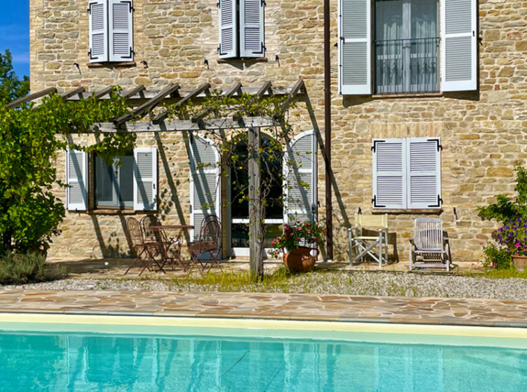 Farmhouse Monte San Martino Marche Italy Pool