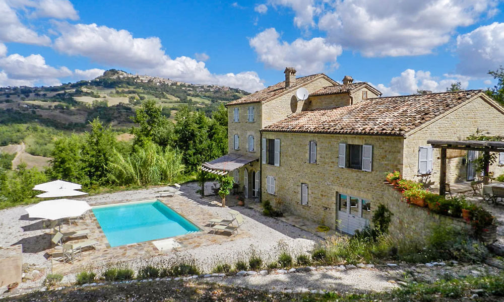 Farmhouse Monte San Martino Marche Italy Pool