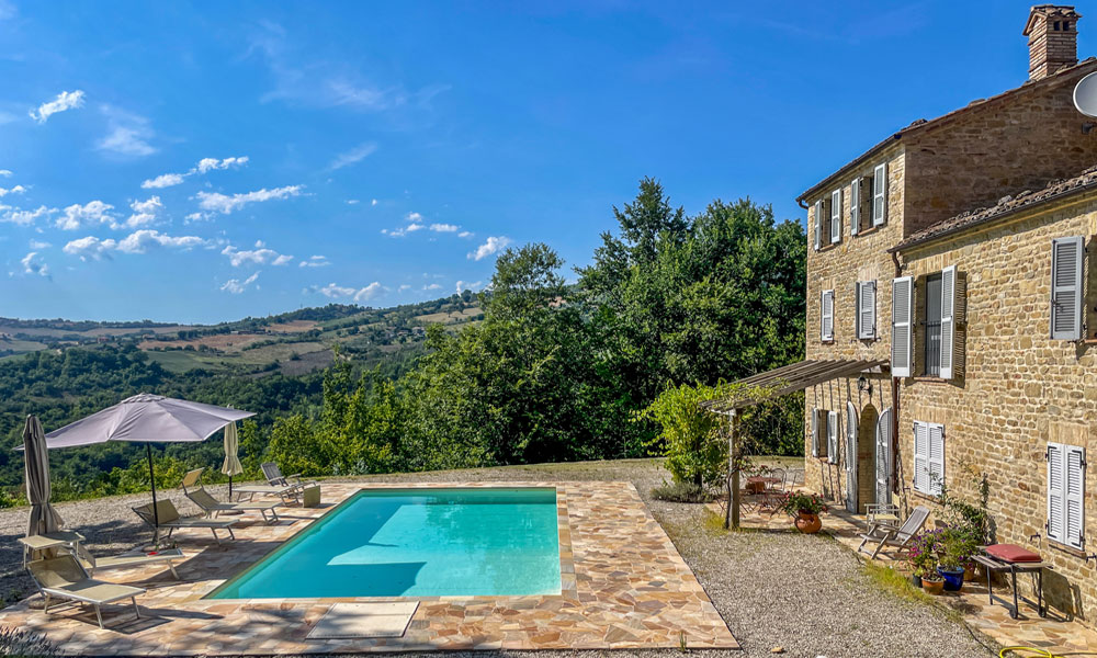 Farmhouse Monte San Martino Marche Italy Pool