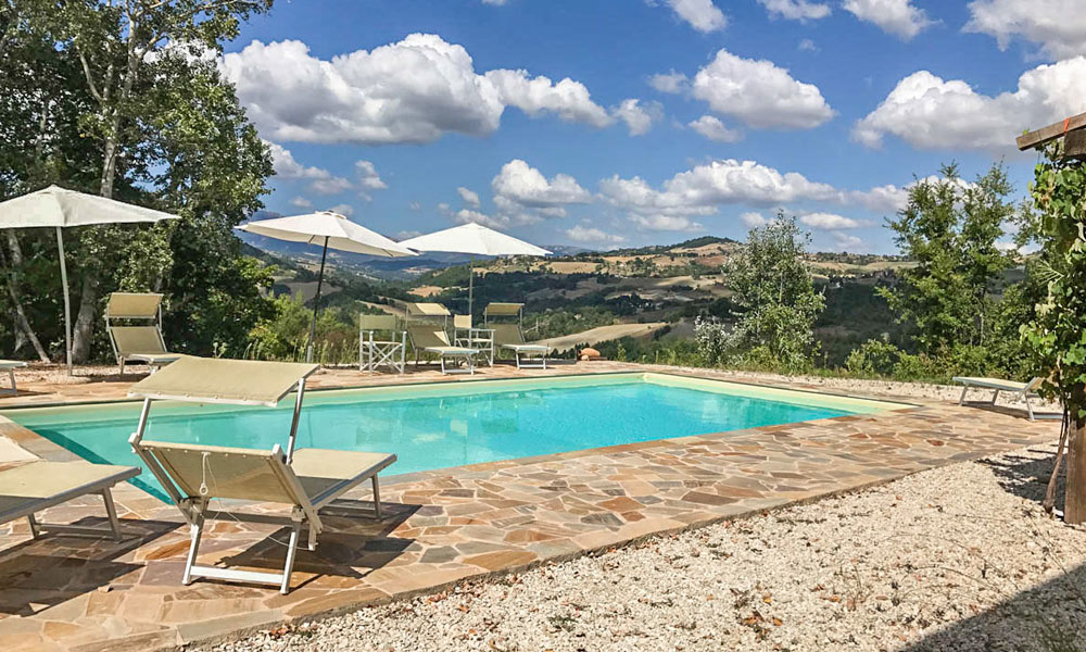 Farmhouse Monte San Martino Marche Italy Pool