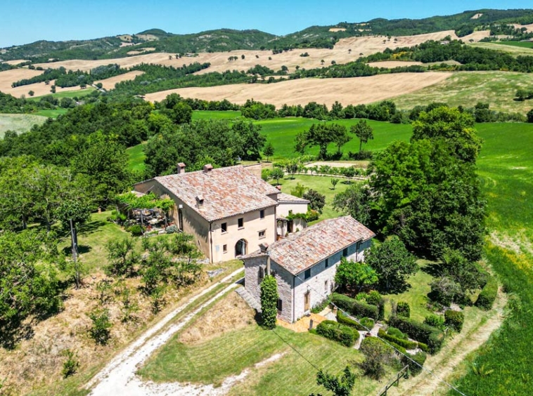 Farmhouse Parish Cagli Marche Italy