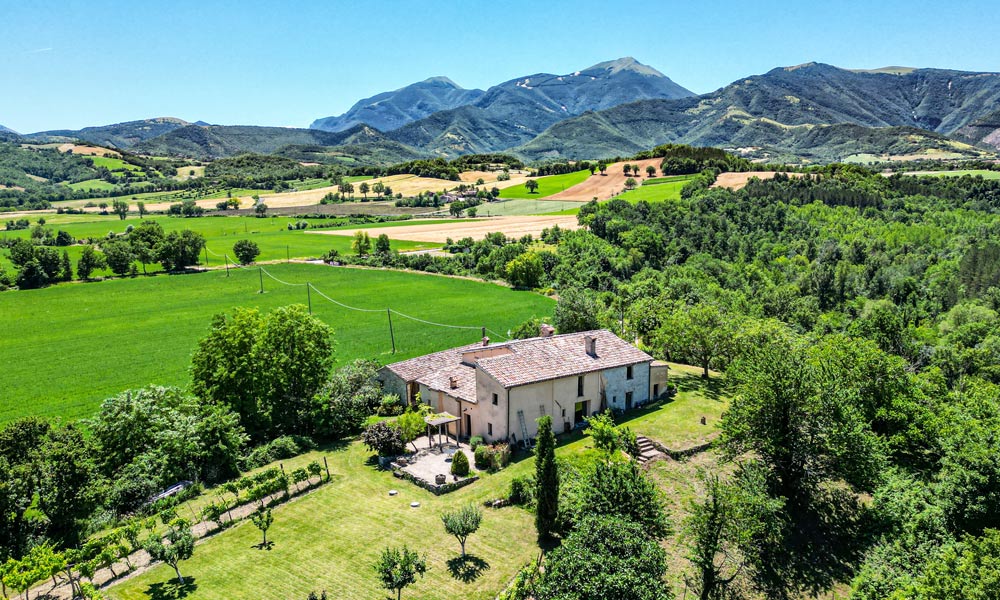 Farmhouse Parish Cagli Marche Italy