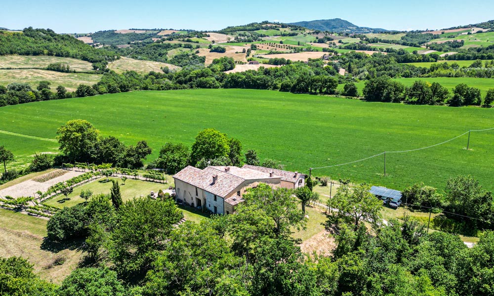 Farmhouse Parish Cagli Marche Italy