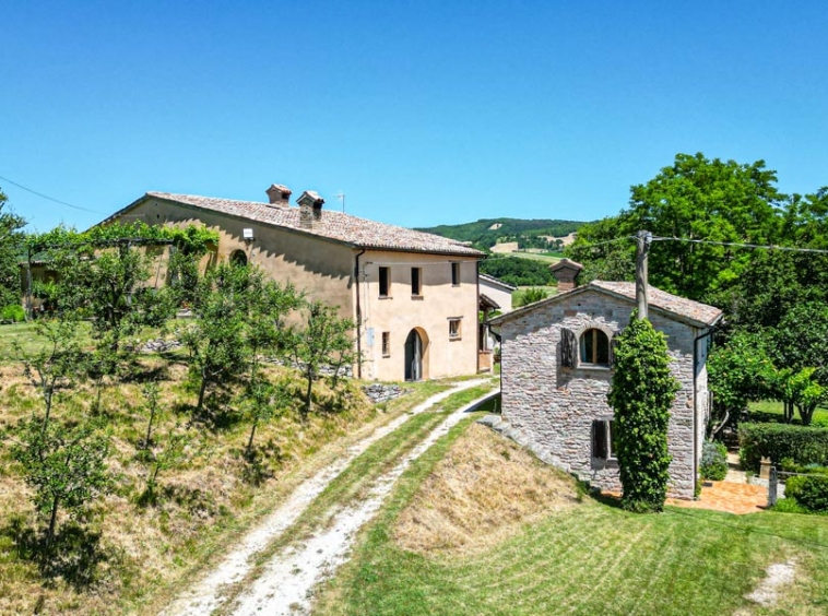 Farmhouse Parish Cagli Marche Italy