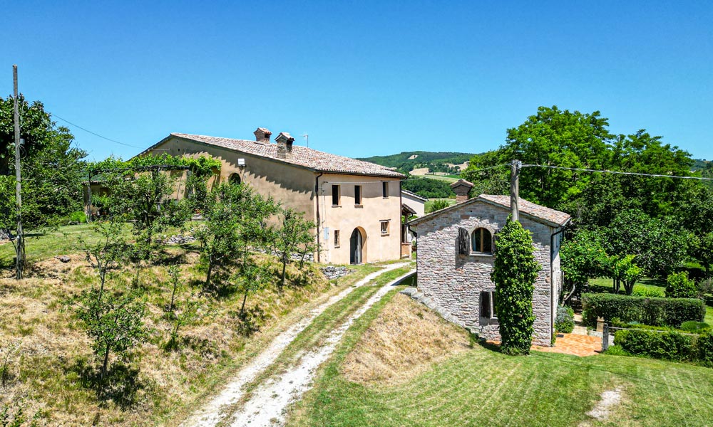 Farmhouse Parish Cagli Marche Italy