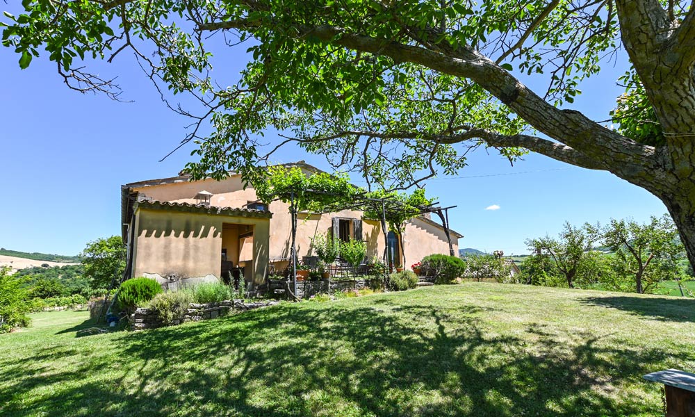 Farmhouse Parish Cagli Marche Italy