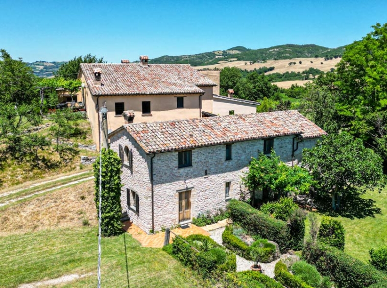 Farmhouse Parish Cagli Marche Italy