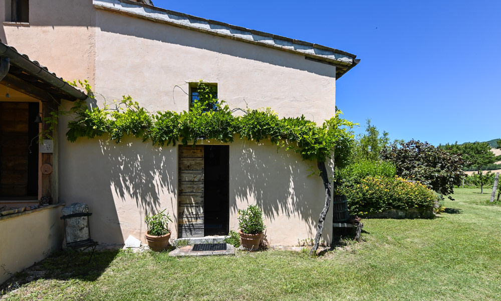 Farmhouse Parish Cagli Marche Italy