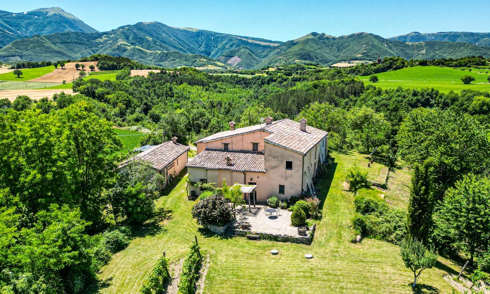 Farmhouse Parish Cagli Marche Italy