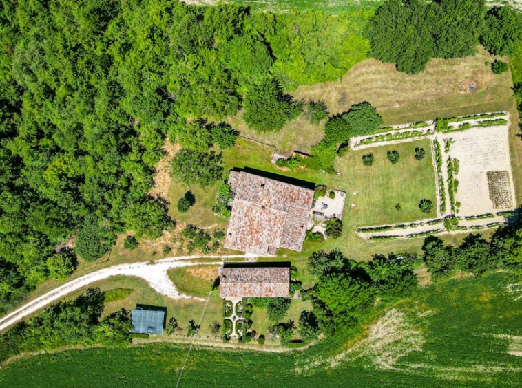 Farmhouse Parish Cagli Marche Italy