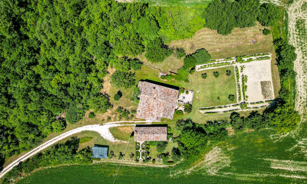 Farmhouse Parish Cagli Marche Italy