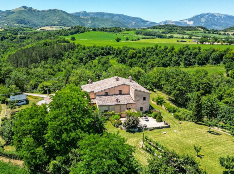 Farmhouse Parish Cagli Marche Italy