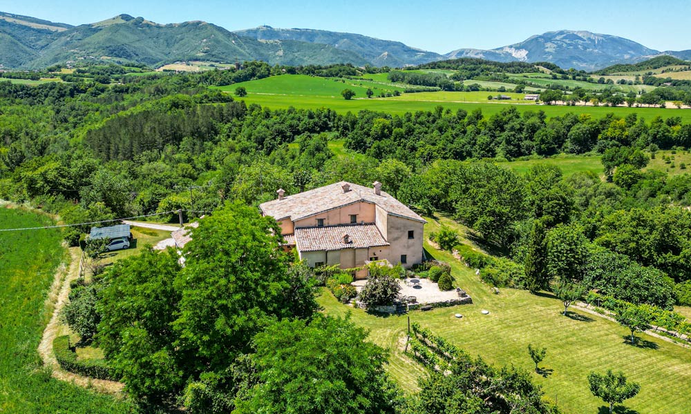 Farmhouse Parish Cagli Marche Italy