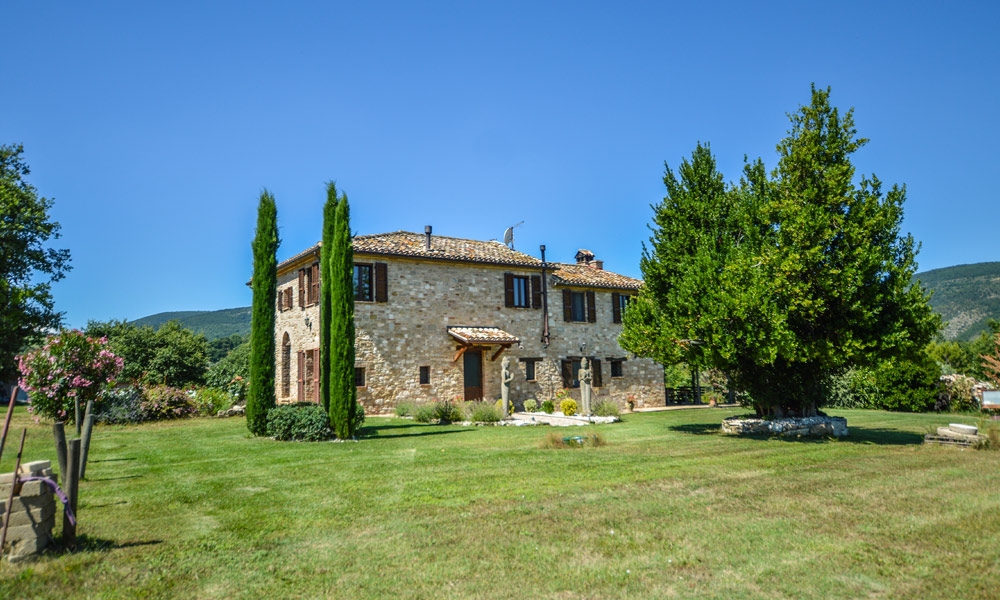 Farmhouse Treia Macerata Marche Italy Hills