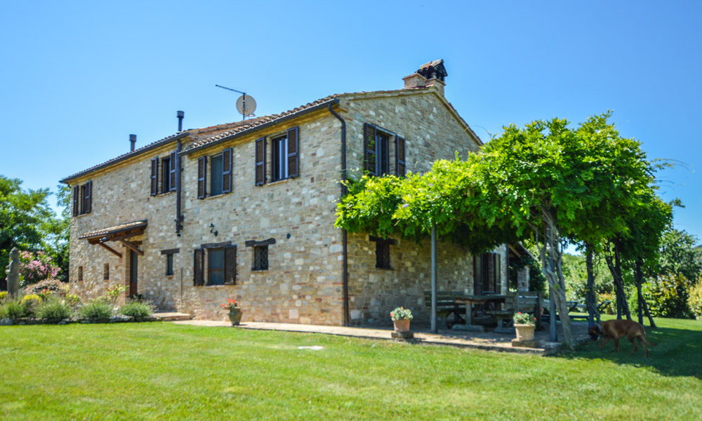 Farmhouse Treia Macerata Marche Italy Hills