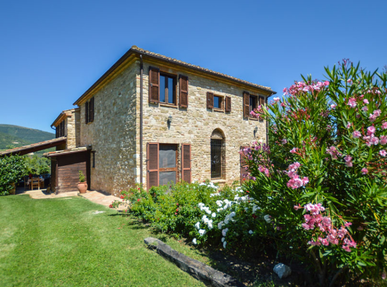 Farmhouse Treia Macerata Marche Italy Hills