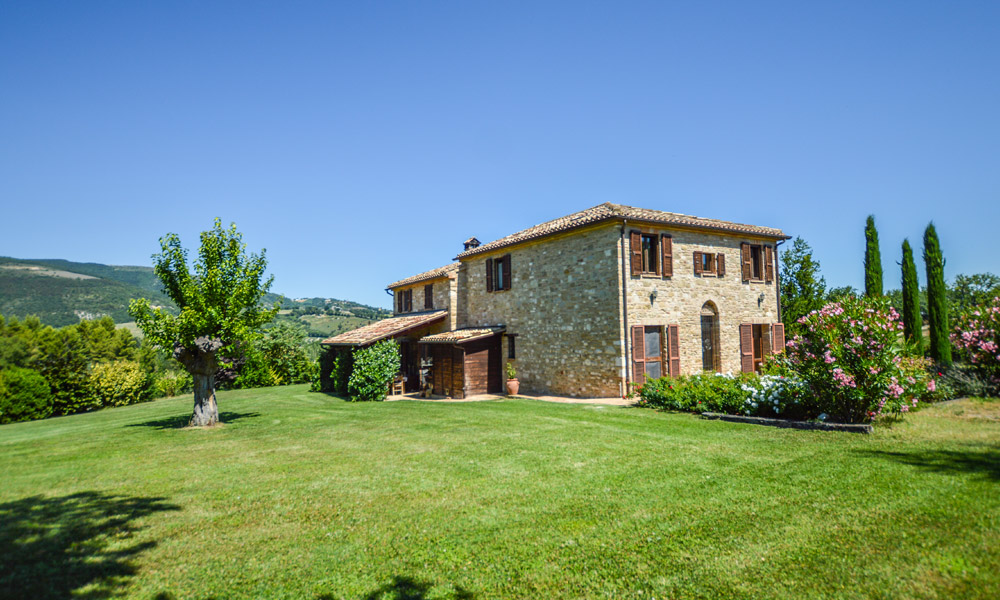 Farmhouse Treia Macerata Marche Italy Hills