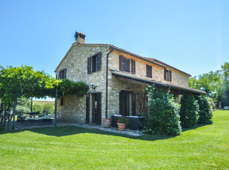 Farmhouse Treia Macerata Marche Italy Hills