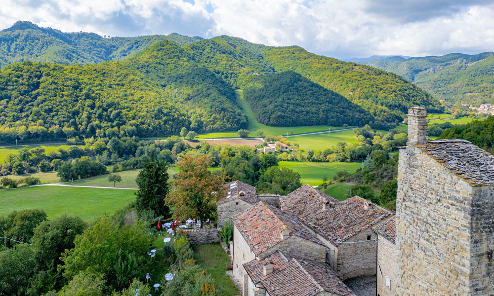 Castle Mercatello Metauro Borgo Marche Italy Agriturismo