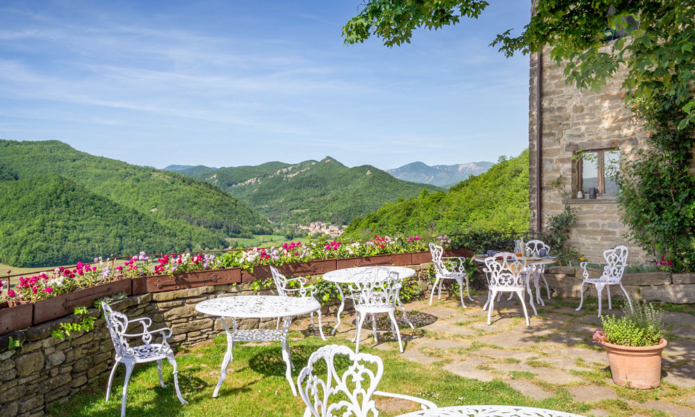 Castle Mercatello Metauro Marche Italy Borgo