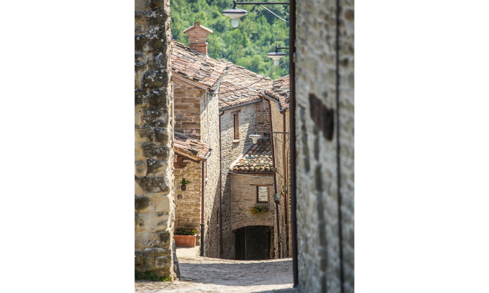 Castle Mercatello Metauro Marche Italy Borgo