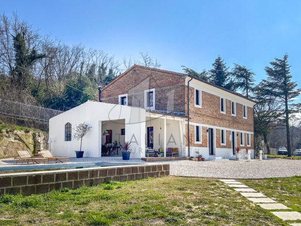 Farmhouse Mombaroccio Pesaro Marche Italy Panorama Pool