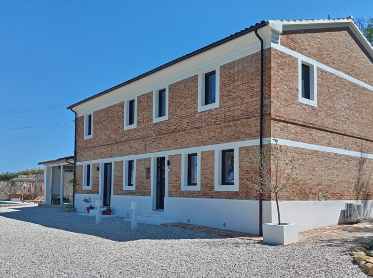 Farmhouse Mombaroccio Pesaro Marche Italy Pool Panorama