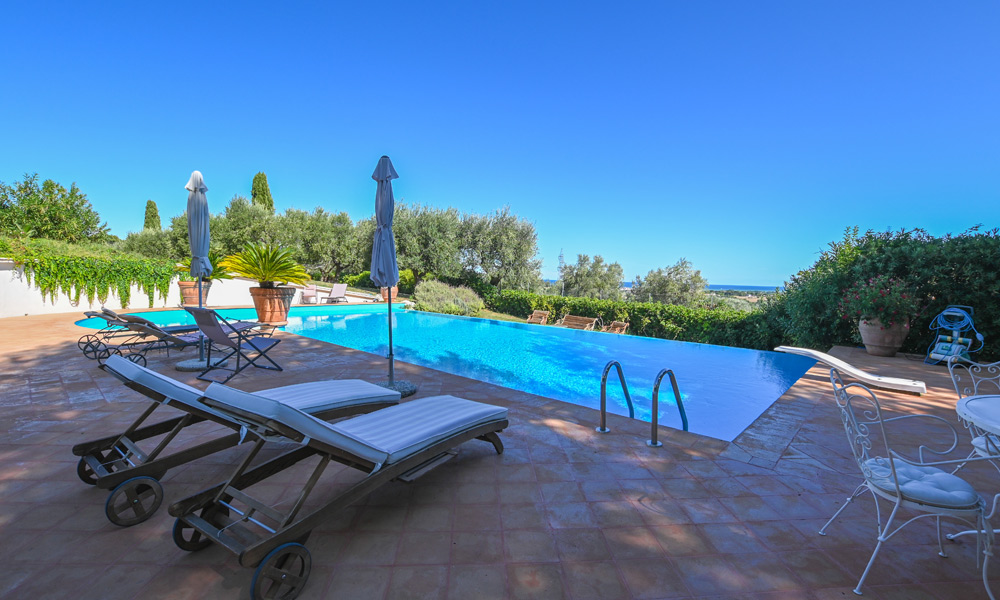 Villa Civitanova Marche Italy Seaview Pool