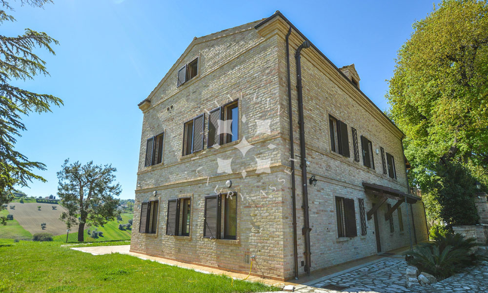 Farmhouse Lapedona Fermo Marche Italy Panorama