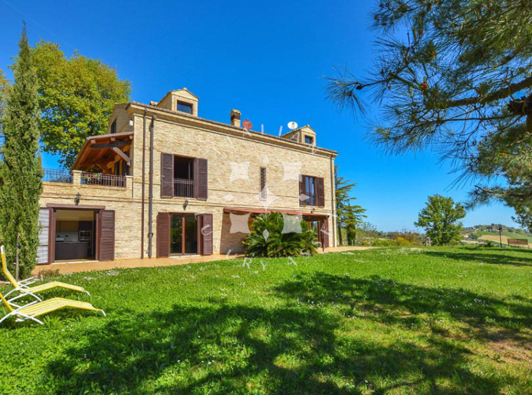 Farmhouse Lapedona Fermo Marche Italy Panorama