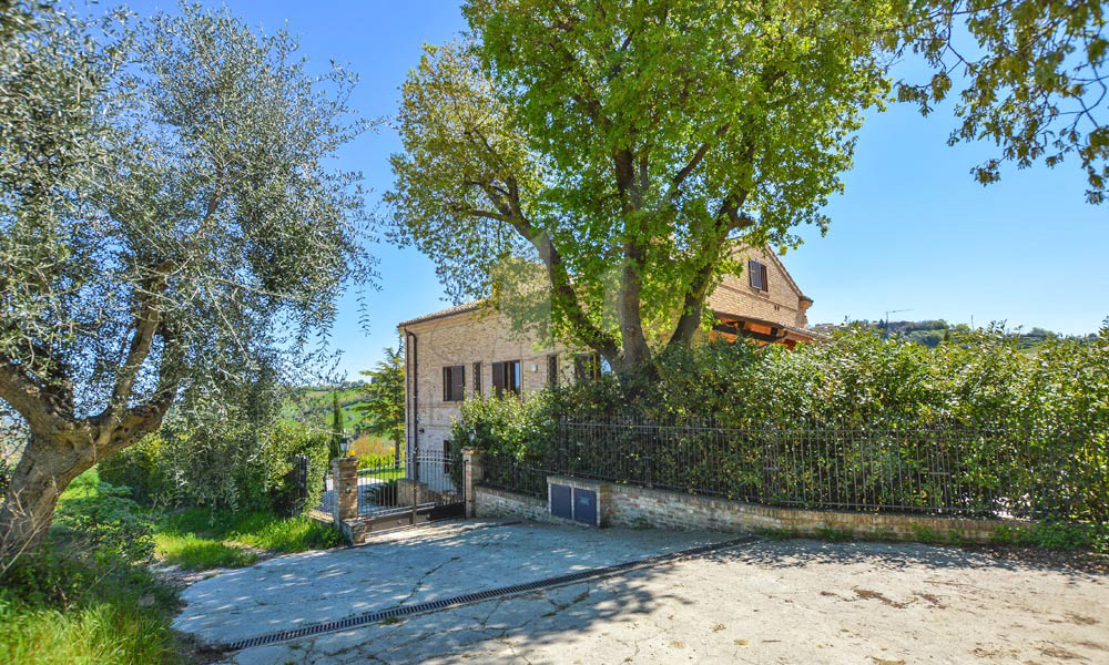 Farmhouse Lapedona Fermo Marche Italy Pool