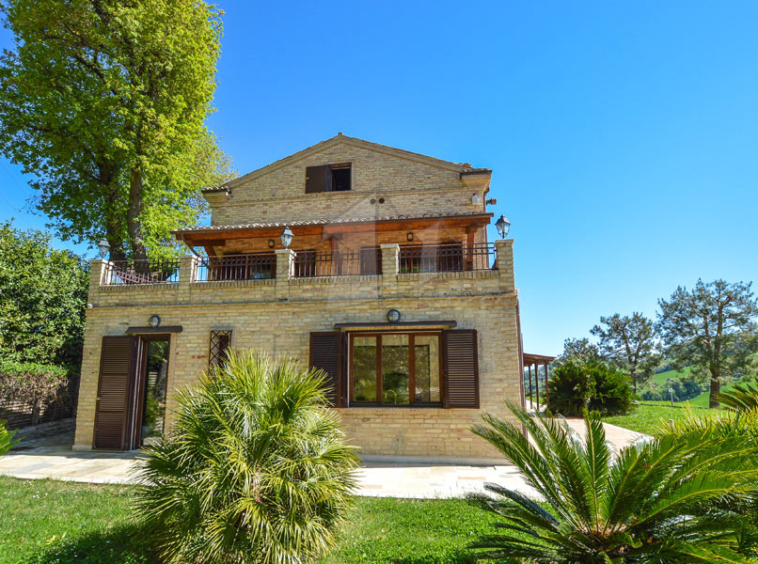 Farmhouse Lapedona Fermo Marche Italy Pool