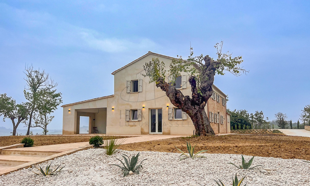 Farmhouse Orciano Pesaro Marche Italy Pool