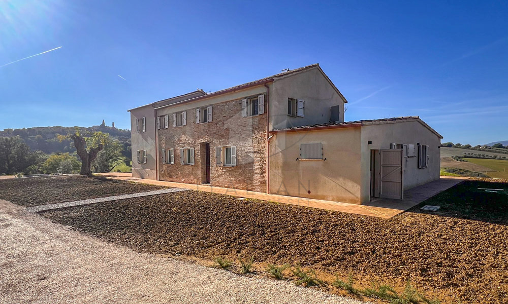 Farmhouse Orciano Pesaro Marche Italy Pool