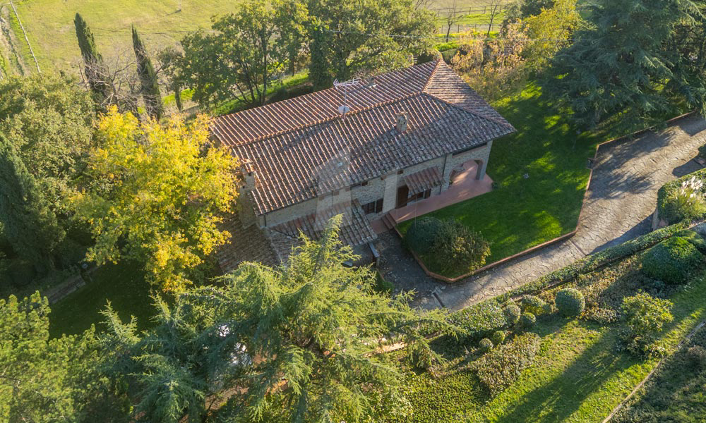 Villa Arezzo Tuscany Tennis Court Italy