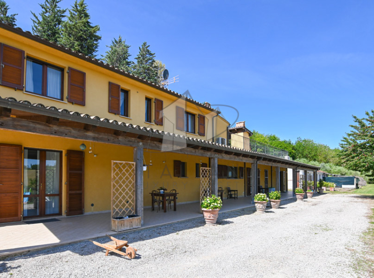 Agriturismo Ponzano Fermo Marche Italy Panorama Pool