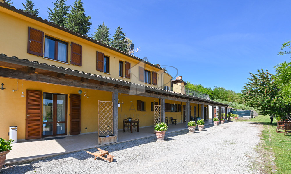Agriturismo Ponzano Fermo Marche Italy Panorama Pool