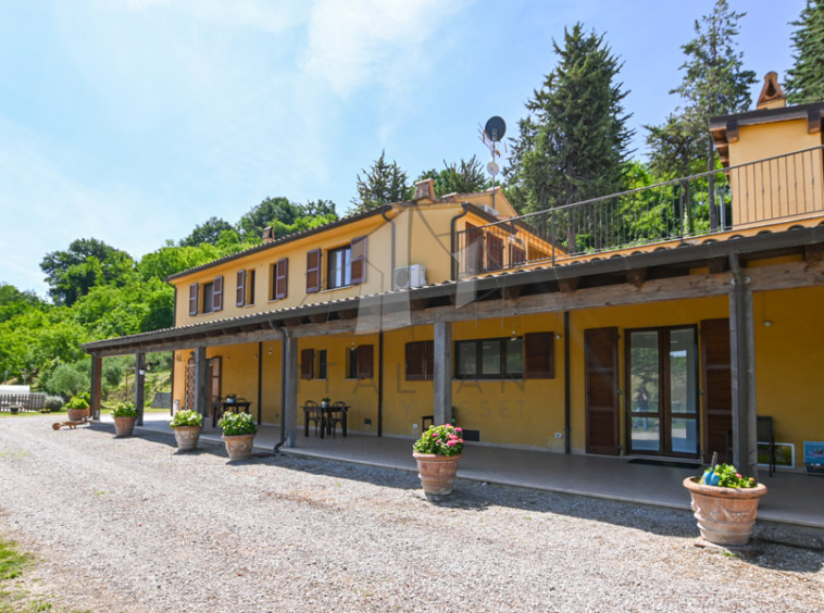 Agriturismo Ponzano Fermo Marche Italy Panorama Pool