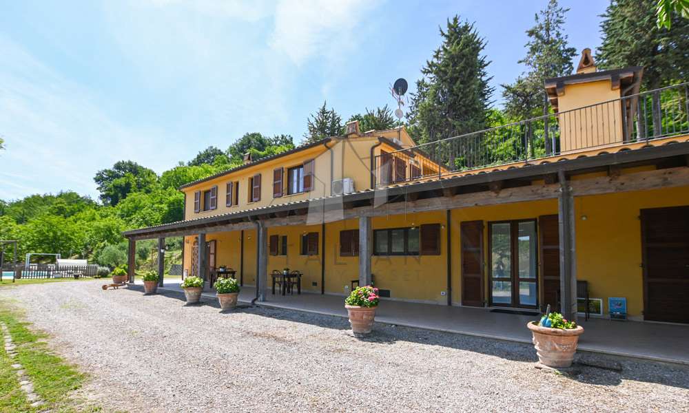 Agriturismo Ponzano Fermo Marche Italy Panorama Pool