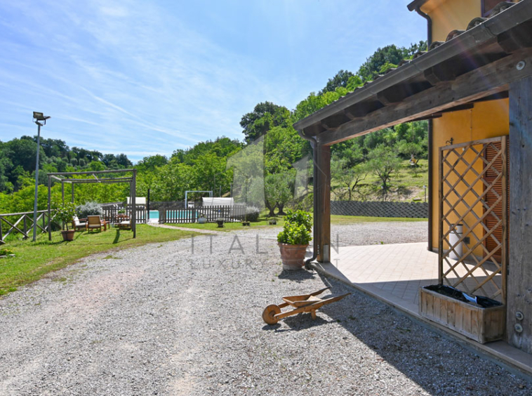 Agriturismo Ponzano Fermo Marche Italy Panorama Pool