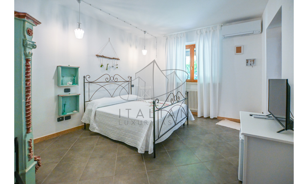 Agriturismo Ponzano Fermo Marche Italy Panorama Pool