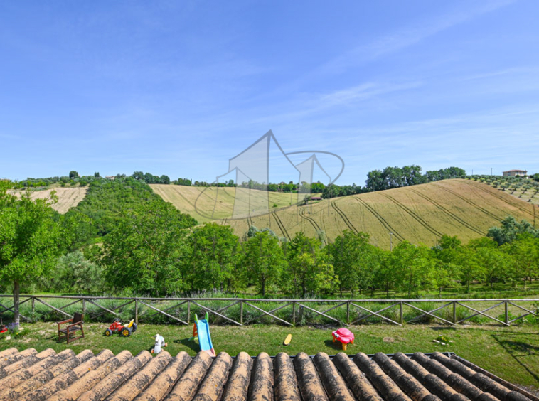Agriturismo Ponzano Fermo Marche Italy Panorama Pool