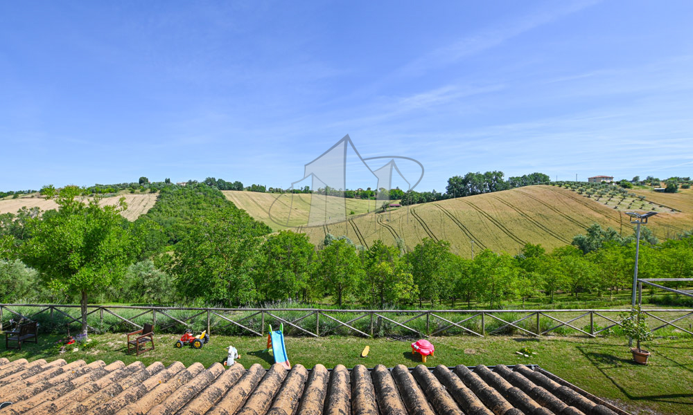 Agriturismo Ponzano Fermo Marche Italy Panorama Pool