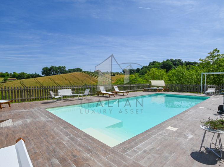 Agriturismo Ponzano Fermo Marche Italy Panorama Pool