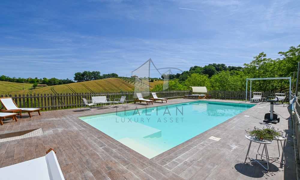Agriturismo Ponzano Fermo Marche Italy Panorama Pool