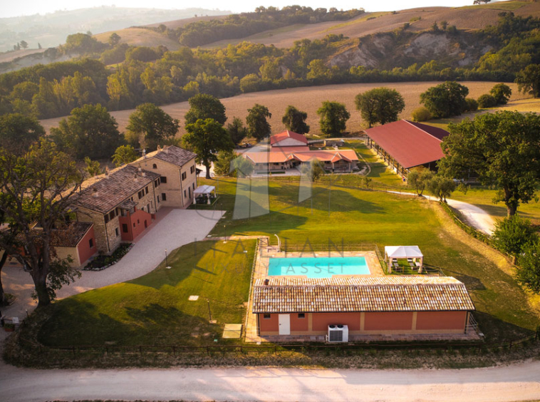 Agriturismo San Lorenzo in Campo Marche Italy Riding Stables