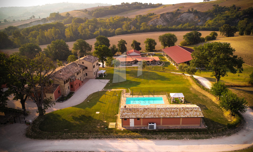 Agriturismo San Lorenzo in Campo Marche Italy Riding Stables