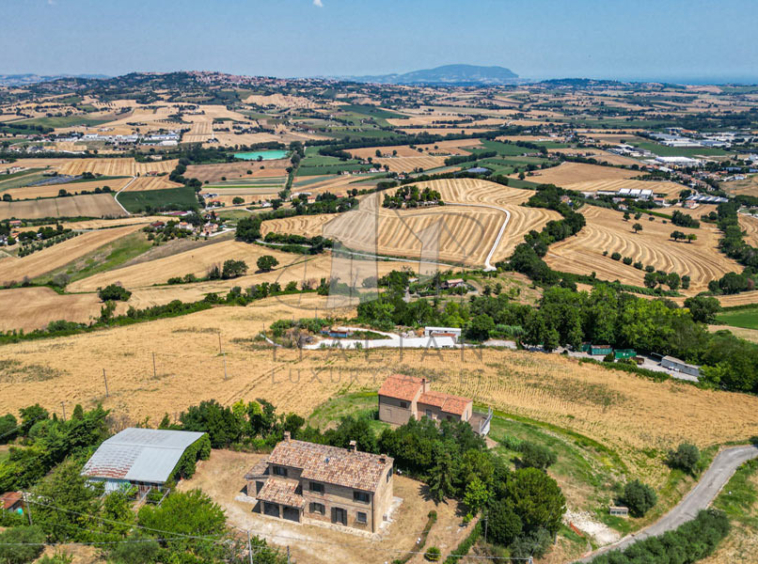 Farmhouse Montelupone Macerata Marche Italy Panorama