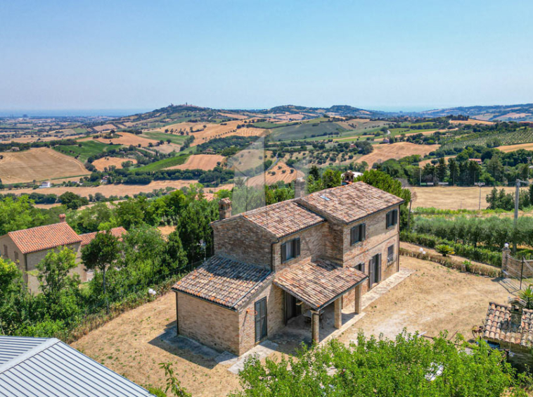 Farmhouse Montelupone Macerata Marche Italy Panorama
